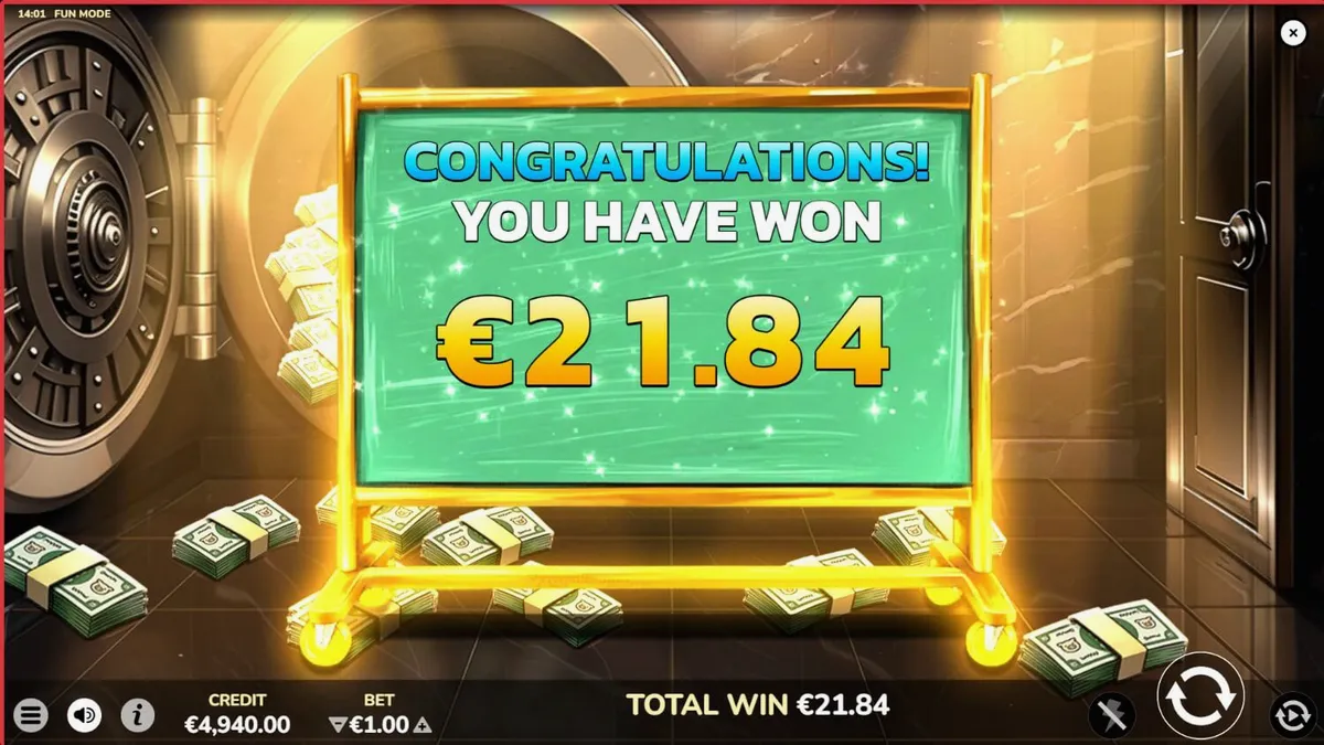 Mr. Porky Bankster 10,000 Ways slot machine interface na nagpapakita ng mga simbolo ng ginto at pera.
